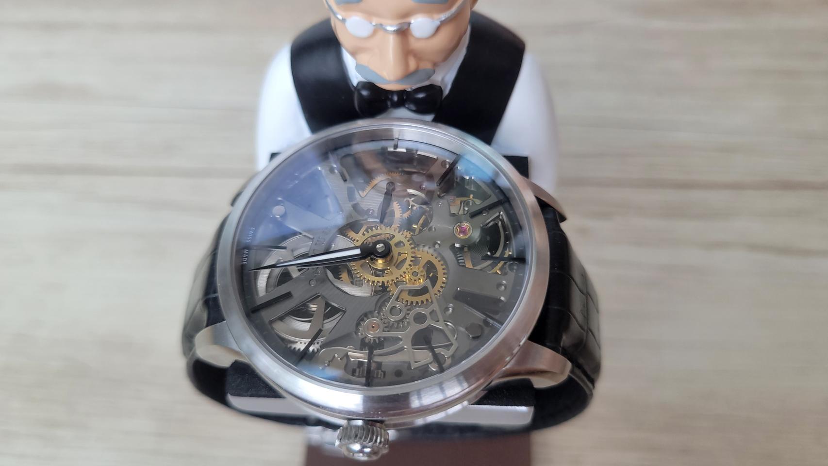 모리스라크로와 마스터피스 스켈레톤