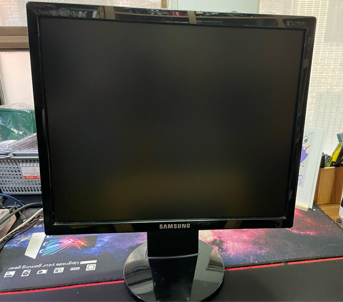 17인치 삼성 모니터