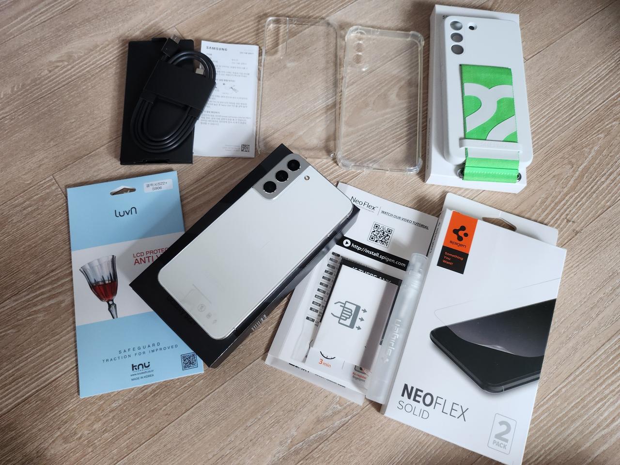 갤럭시 S22+ 풀박스 S급 판매합니다.