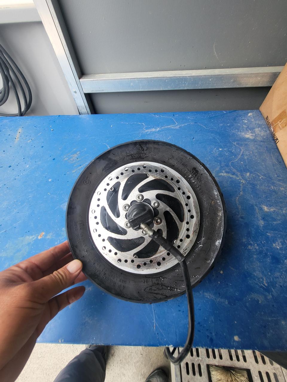 존바이시클 10인치 후륜모터