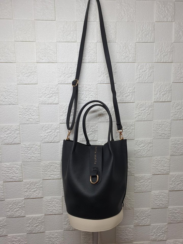 델라스텔라 버킷백 | 세컨웨어(헬로마켓) 델라스텔라 버킷백 | 세컨웨어(헬로마켓)