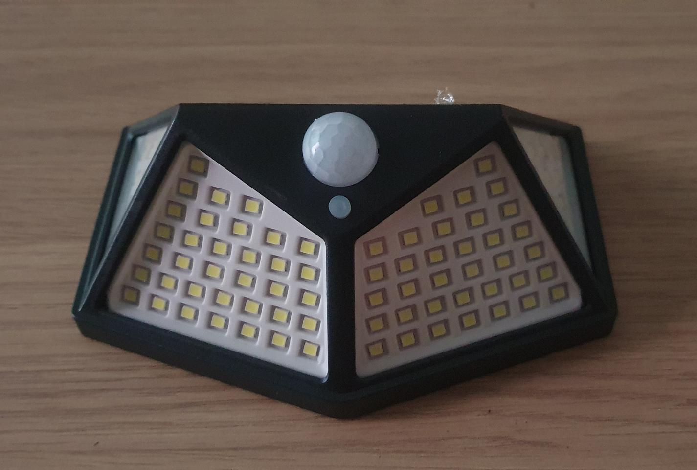 태양광 벽램프 팔아요