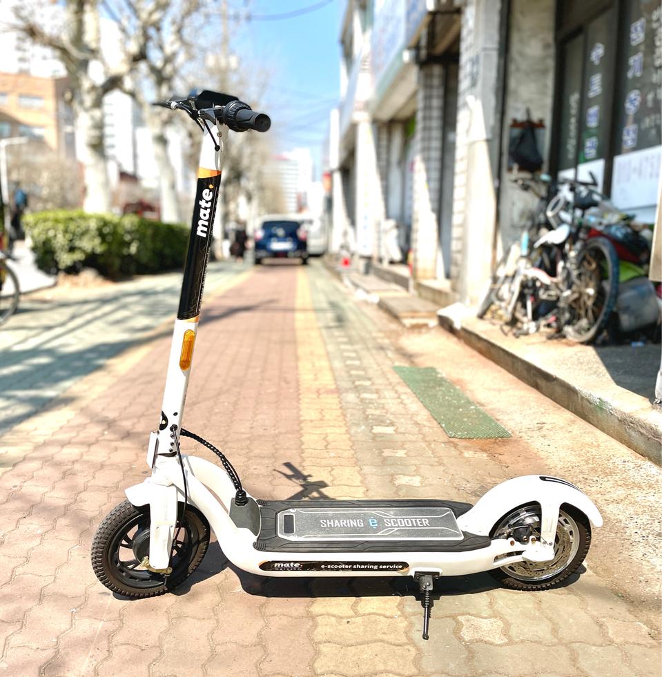 (전국 배송가능)12인치 중고 전동킥보드(배터리 분리 및 생활방수 가능)