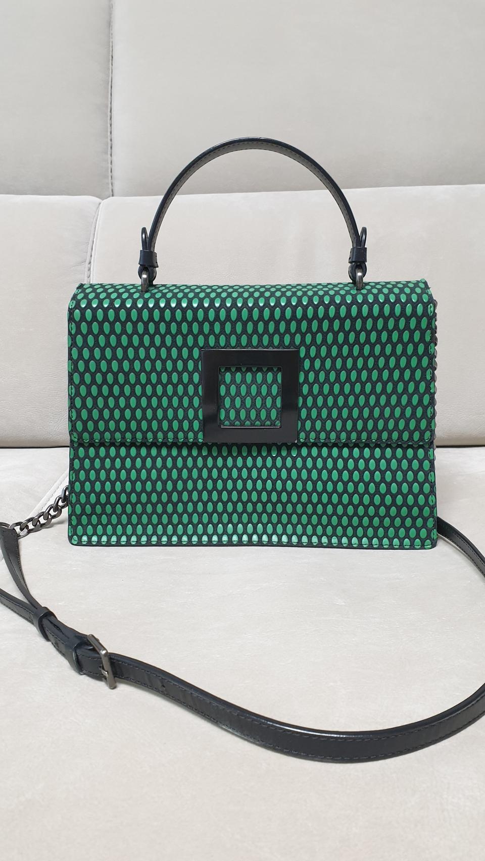 루즈앤 라운지 백