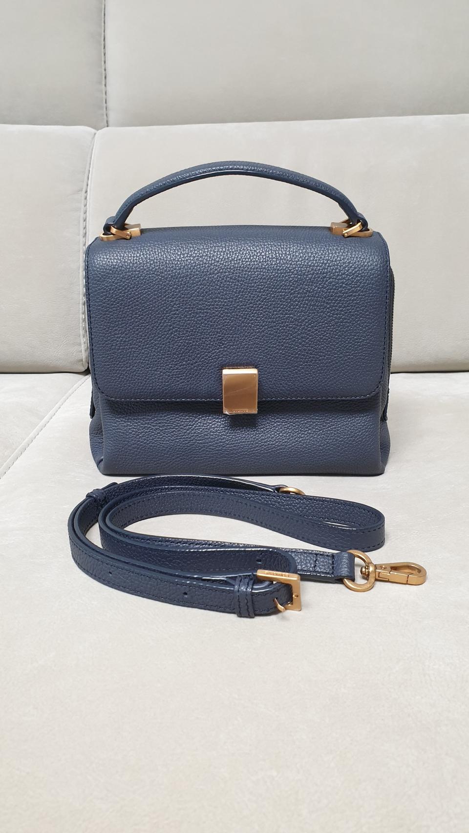 쿠론 카리나 토트백