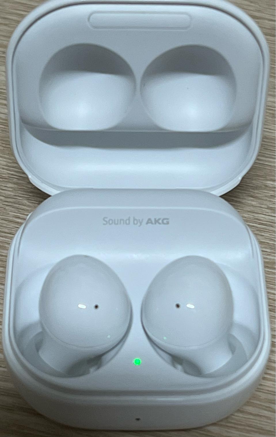 갤럭시 버즈2 화이트색상 판매합니다