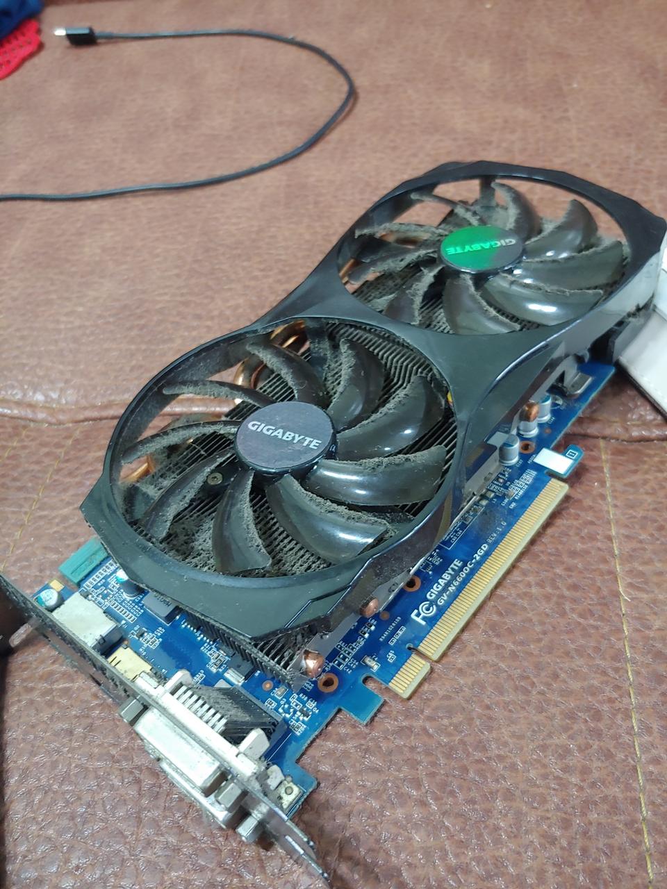 그래픽카드gv-n660oc-2gd