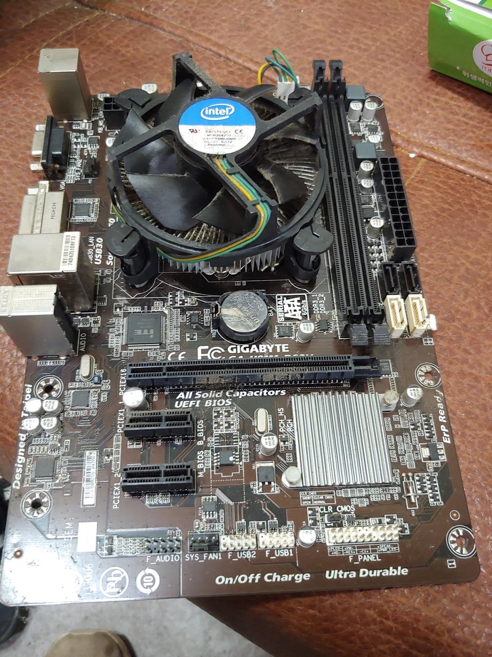 메인보드  시피유 쿨러