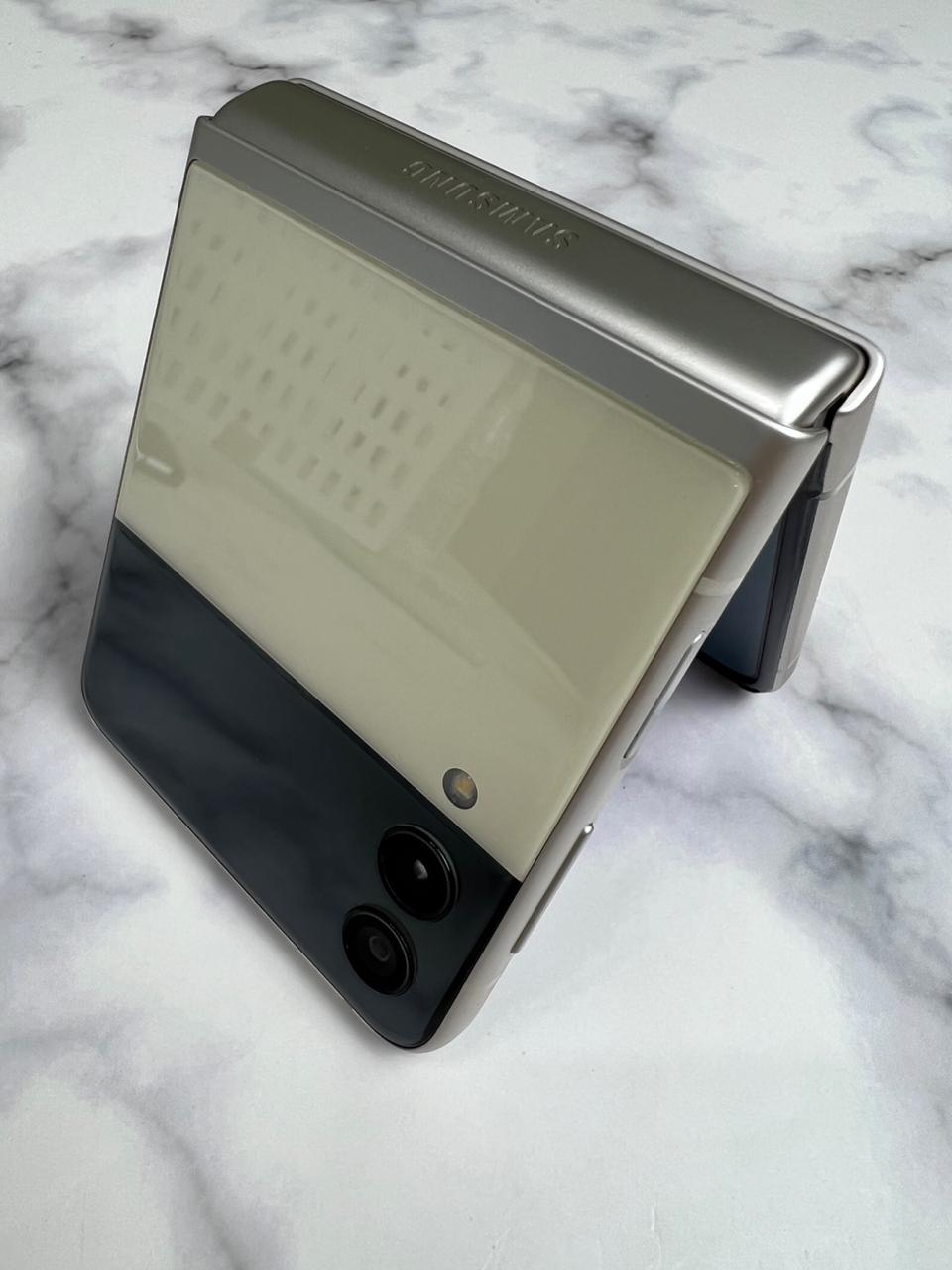 제트플립3ㅣ256기가ㅣ크림(3종 무료사은품)6372