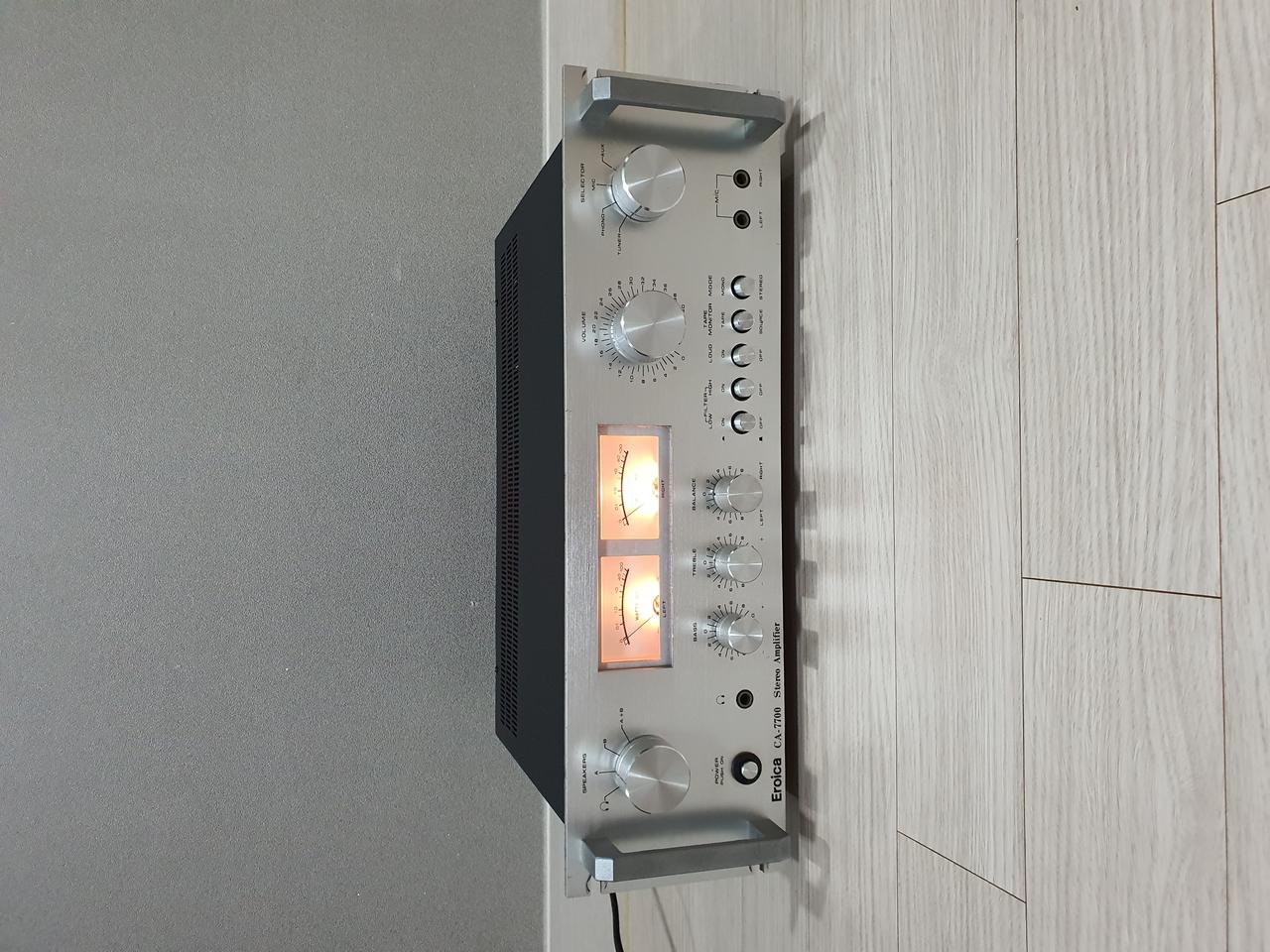 천일사 제조 에로이카 인티엠프 CA-7700 == 풀 오버홀 == 2