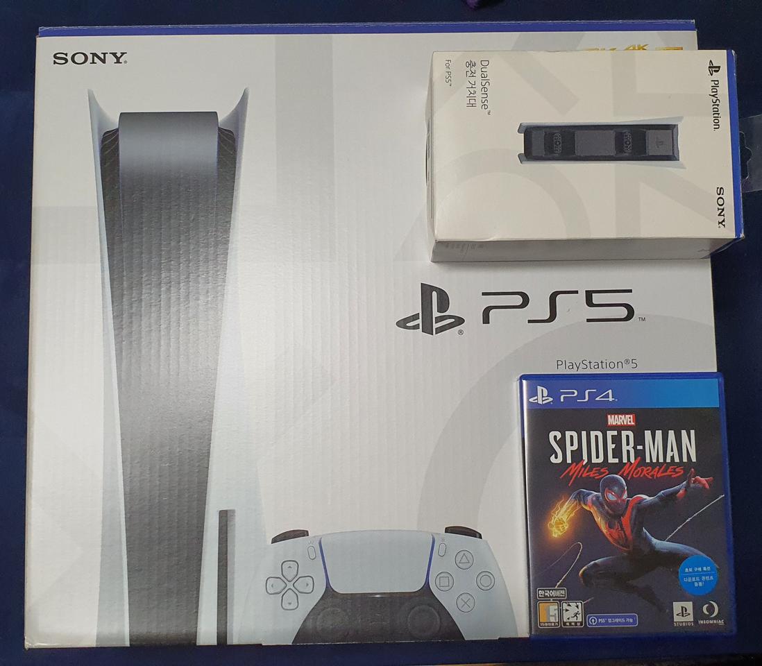 플스5 디스크, 듀얼센스 충전거치대, 스파이더맨 판매합니다