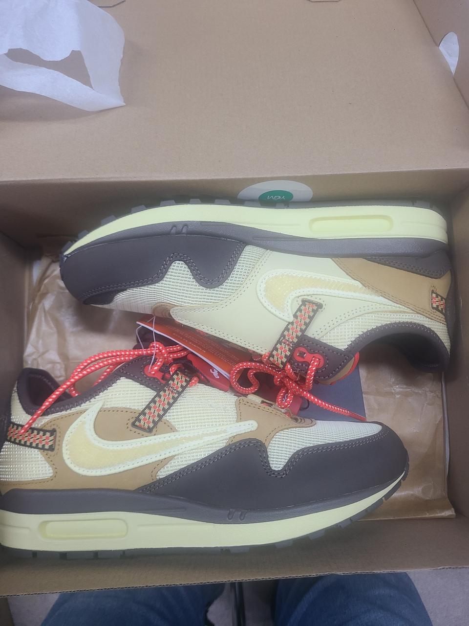 나이키 한정판 트래비스 스캇 에어맥스1 캑터스 브라운