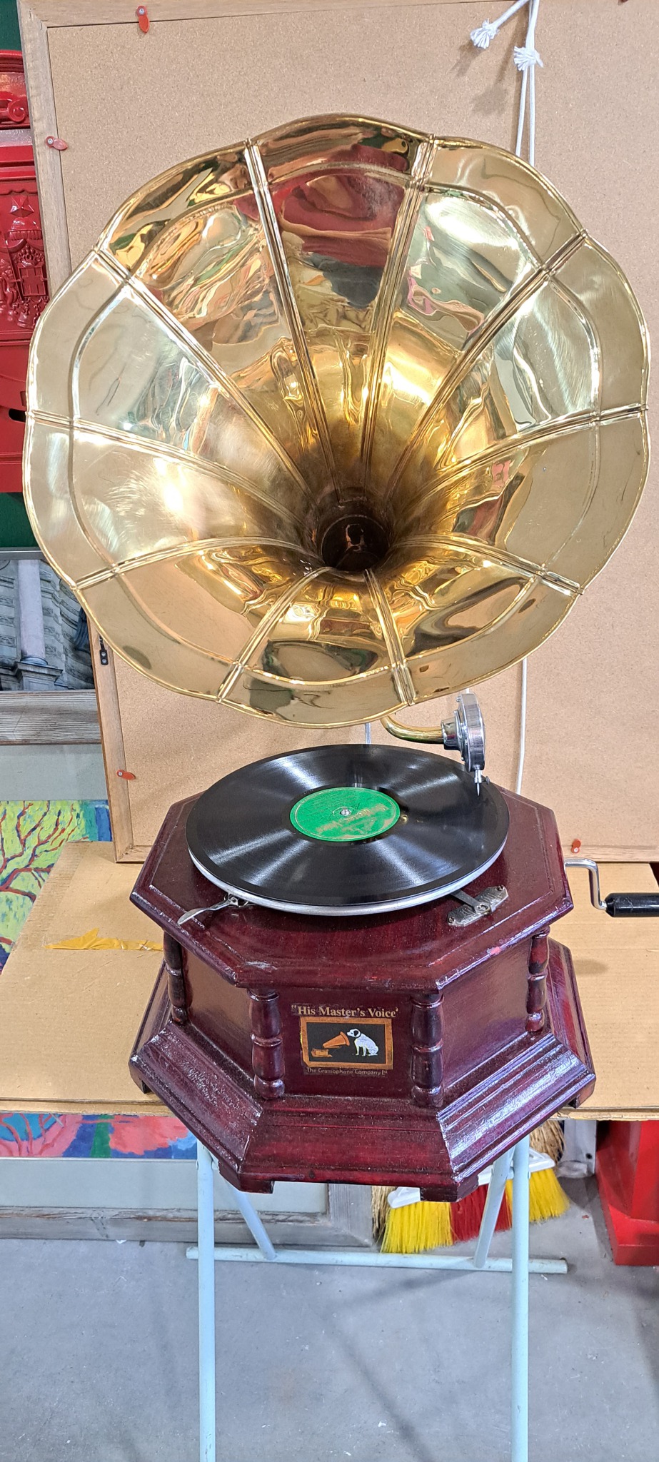 나팔형 팔각축음기