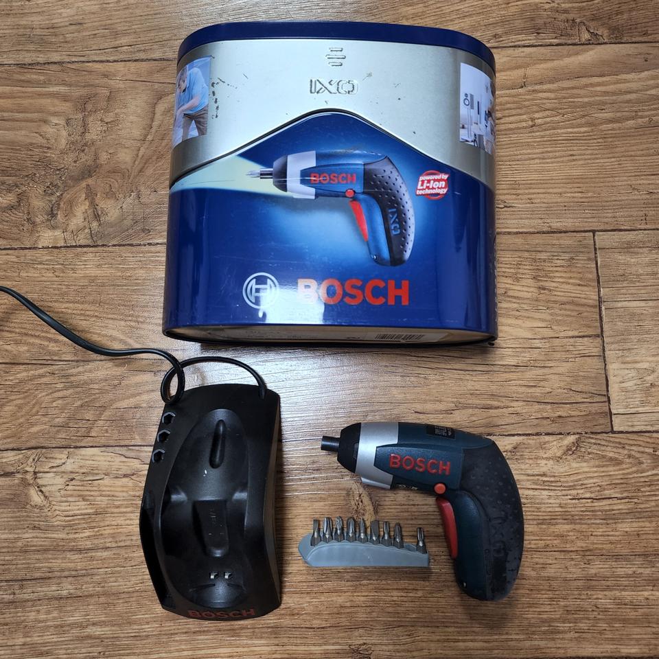 보쉬 IXO 3 전동 드라이버