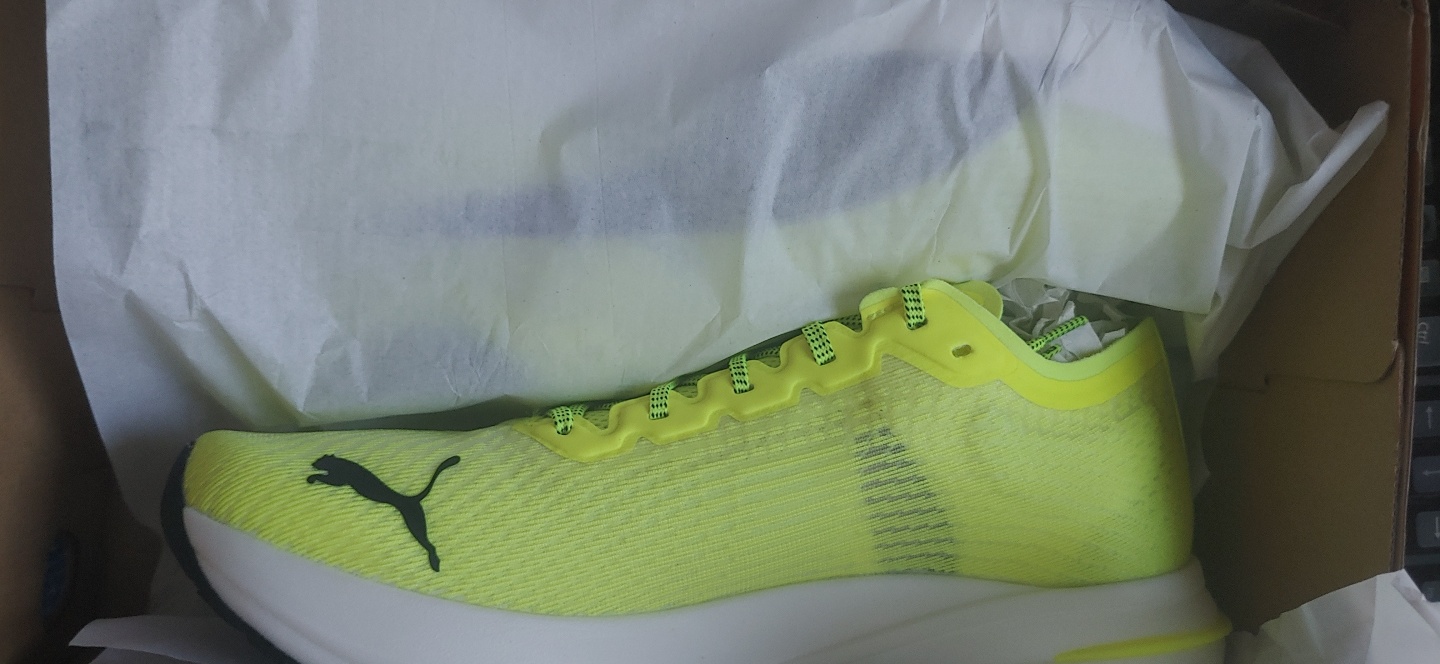 푸마 런닝화. PUMA DEVIATE NITRO. 사이즈 290.