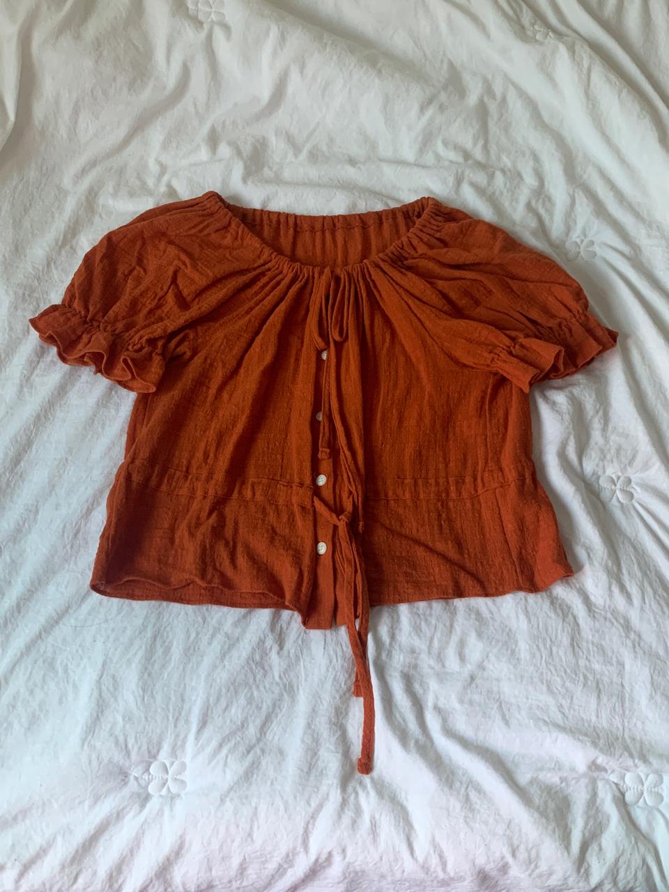반팔 퍼프 블라우스 오렌지컬러
