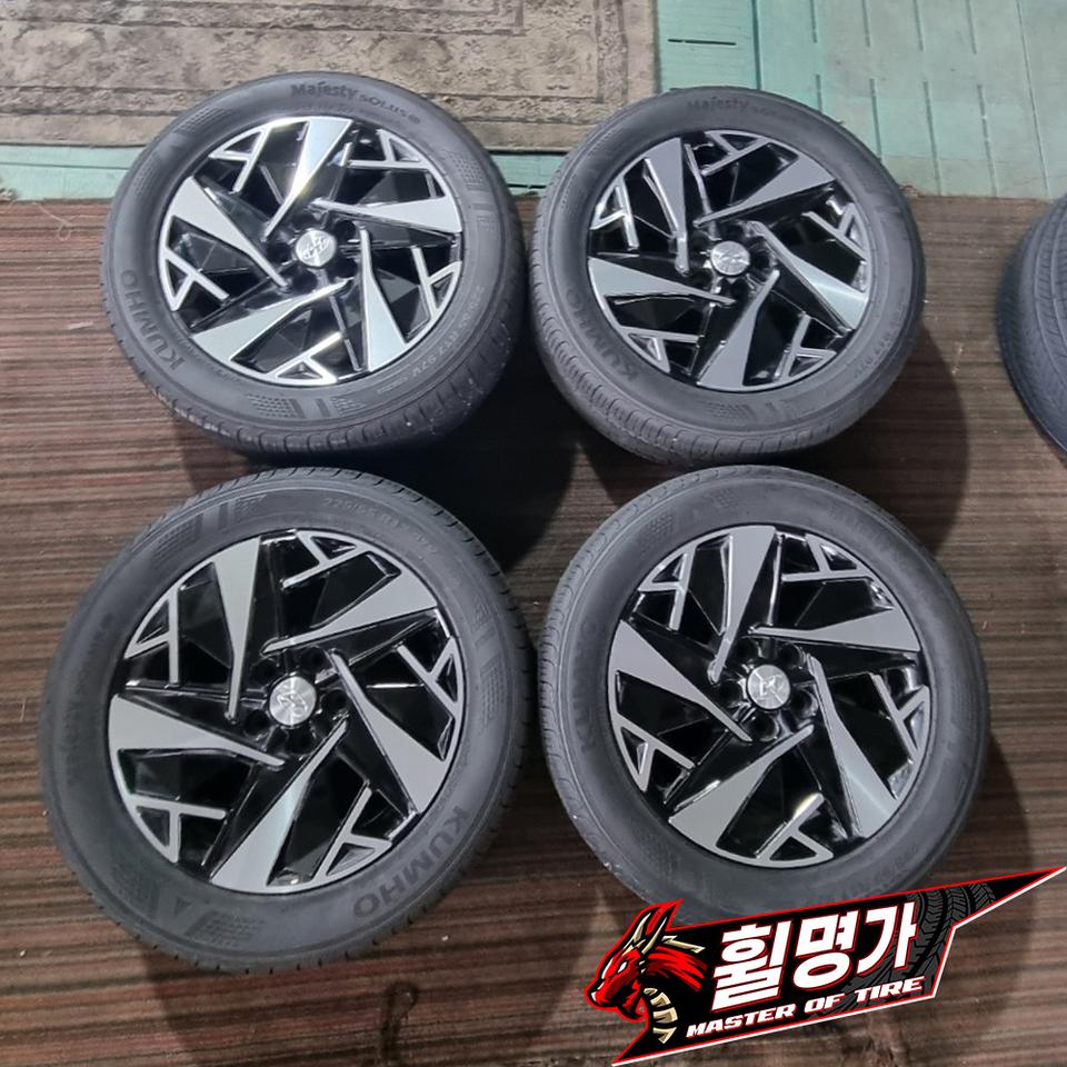 더뉴그랜저 하이브리드 17인치 휠타이어세트 금호 마제스티솔루스 2255517