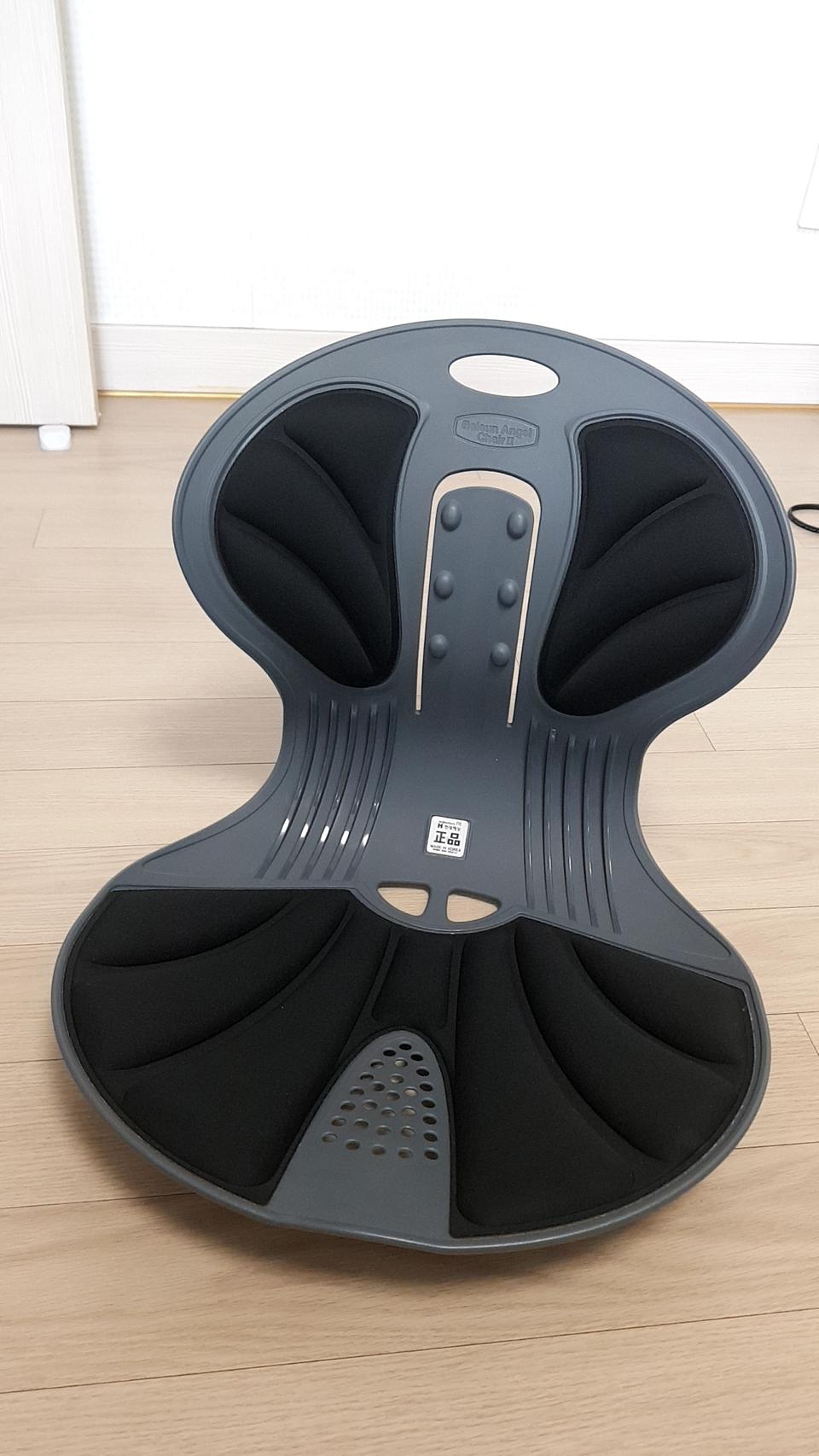 바른 엔젤 체어2 팝니다 커블 자세교정 의자