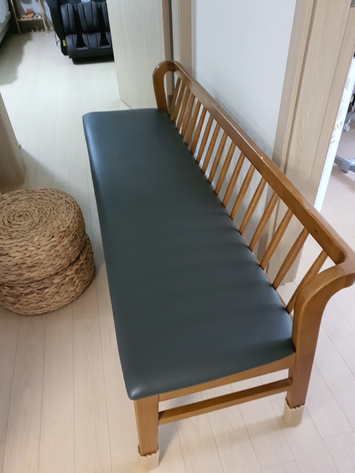 식탁벤치의자 팝니다.