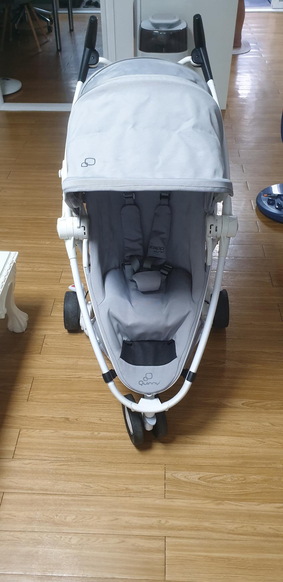 퀴니접이식유모차
