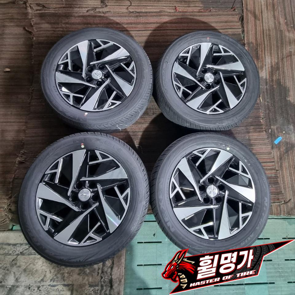 더뉴그랜저 22년 하이브리드 17인치 임판중고 휠타이어세트 AU5 2255517