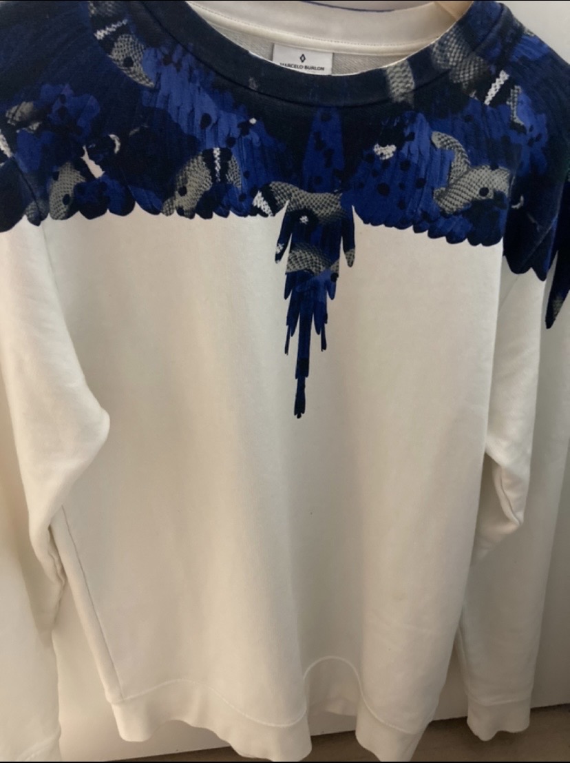 마르셀로 맨투맨 판매합니다