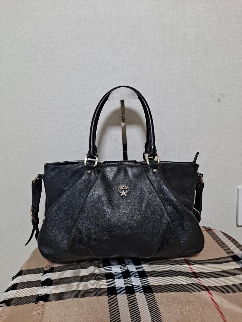 정품 MCM 호보백  크로스