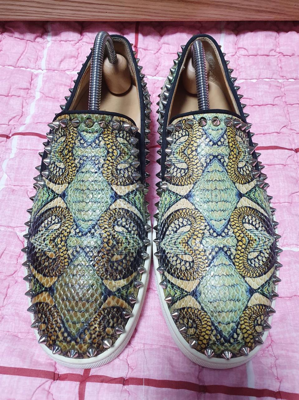 정품)크리스찬루부탱 스파이크 파이톤 슬립온