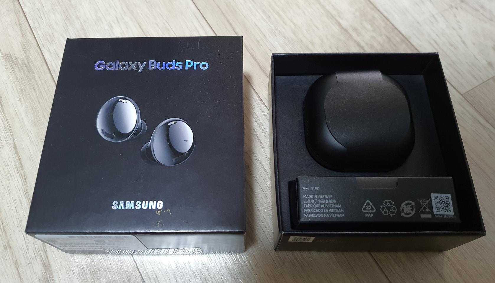 삼성 갤럭스 버즈 프로 (블랙) 판매합니다.