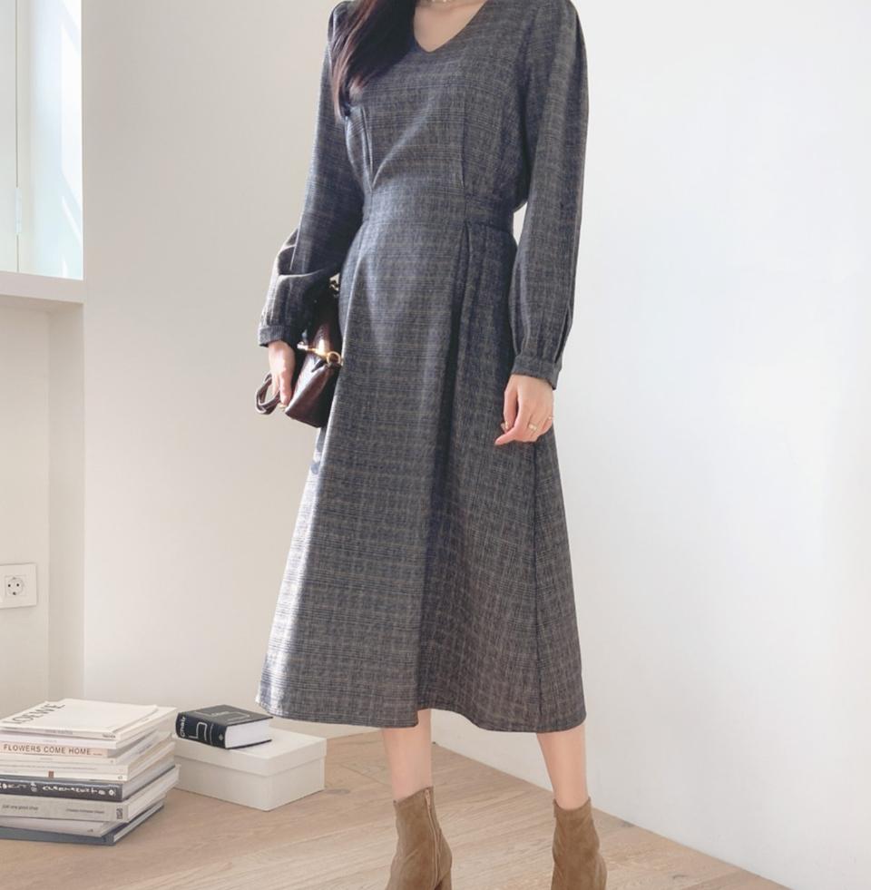 브이넥 체크패턴 롱원피스