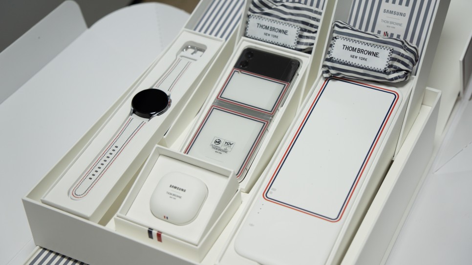 삼성 갤럭시 Z플립 톰브라운 에디션 풀셋트 박스포함