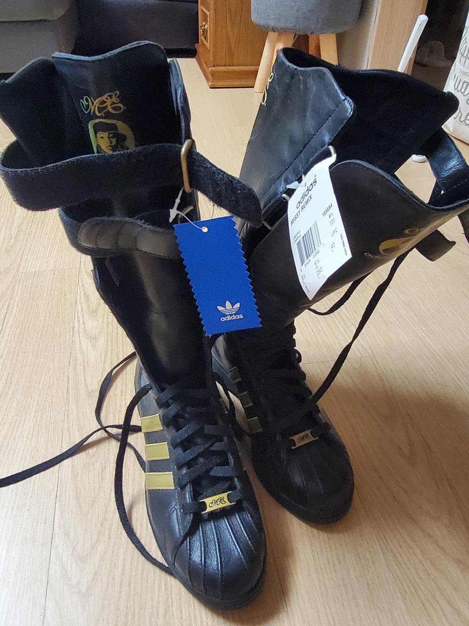 아디다스 소가죽부츠 새제품