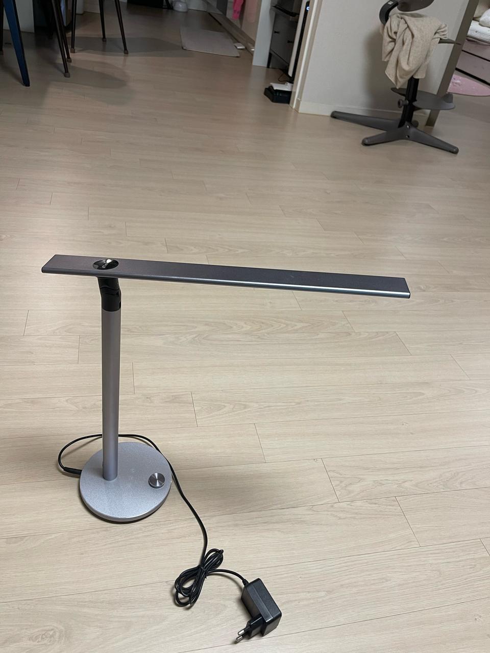 디트렌드 루미나 S1 책상 스탠드