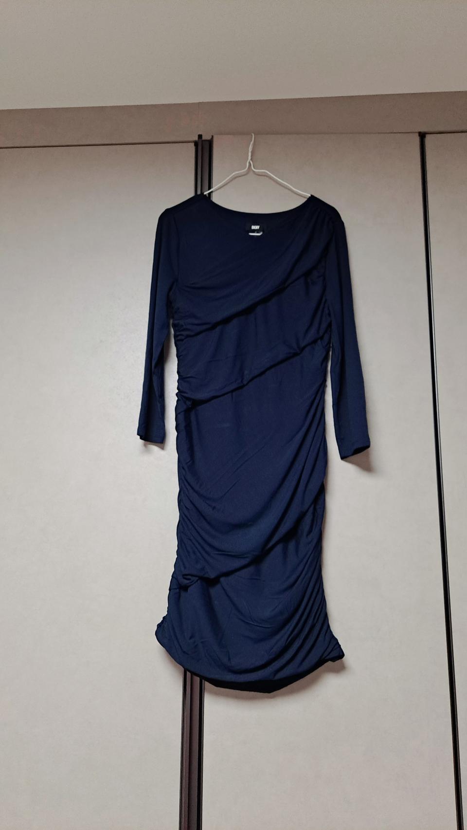 DKNY 셔링 슬림핏 저지 원피스 네이비