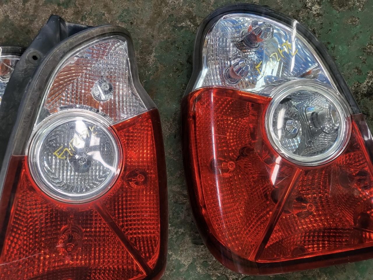 테카란 차량 후미등