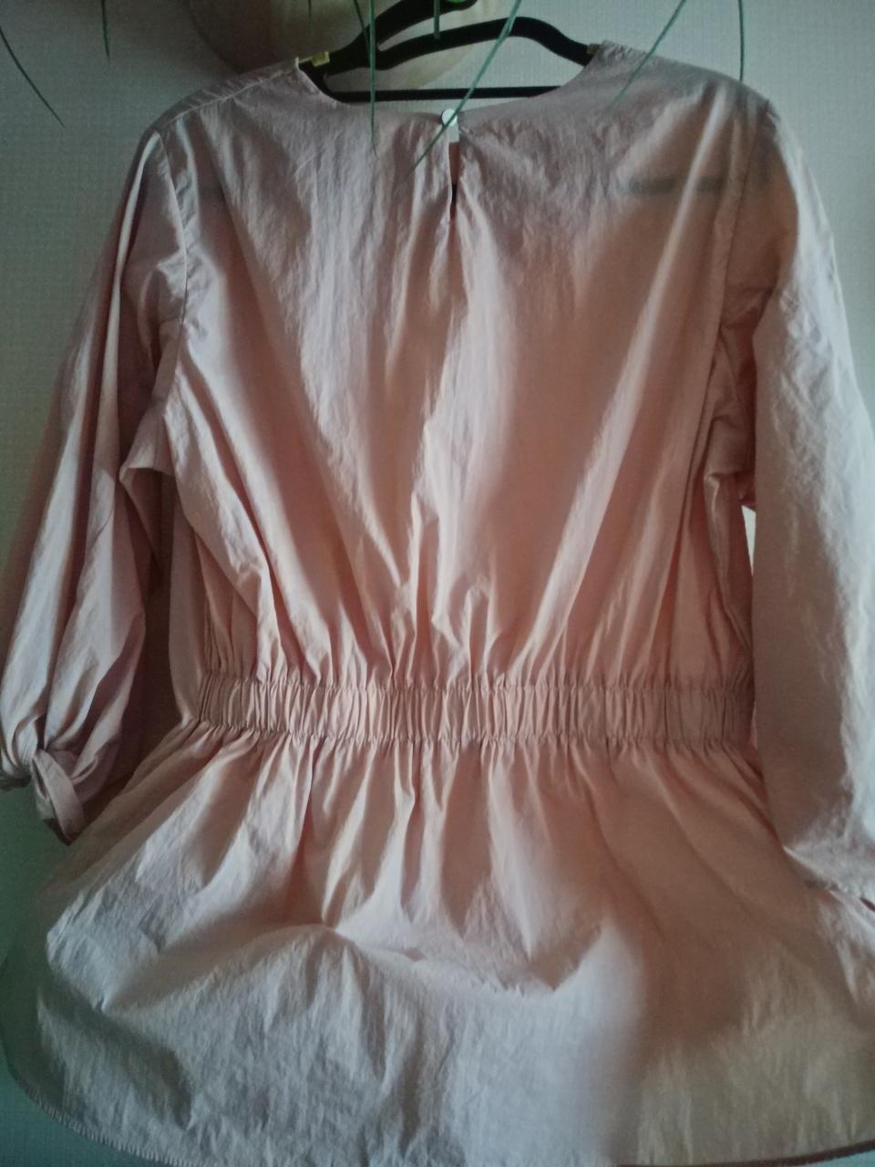 앞뒤 디자인이 다른 유니크한 브라우스 free  / 새상품