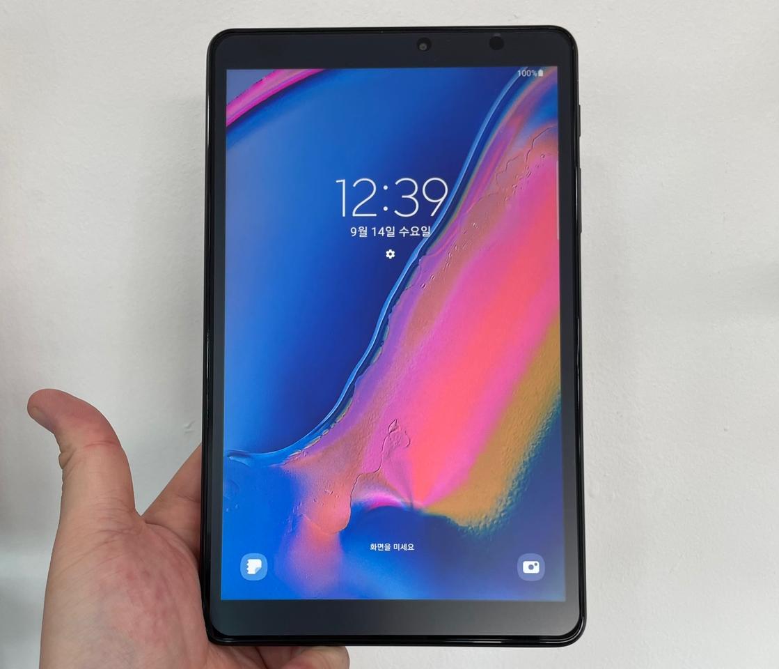 갤럭시탭A 8.0 With S펜 32GB SM_P200 + 거치대케이스