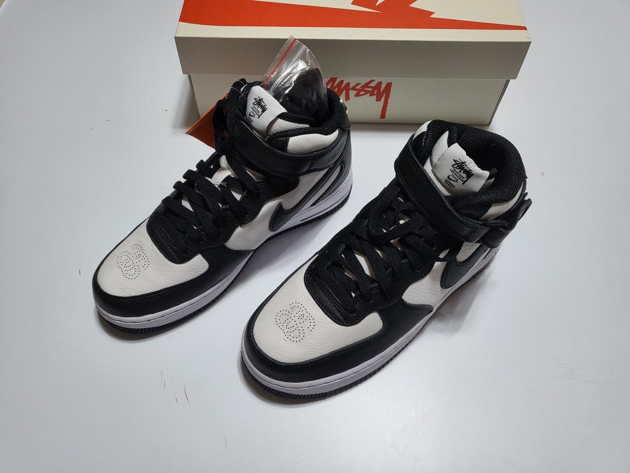 DJ7840 002 나이키 에어포스 1 미드 스투시 245