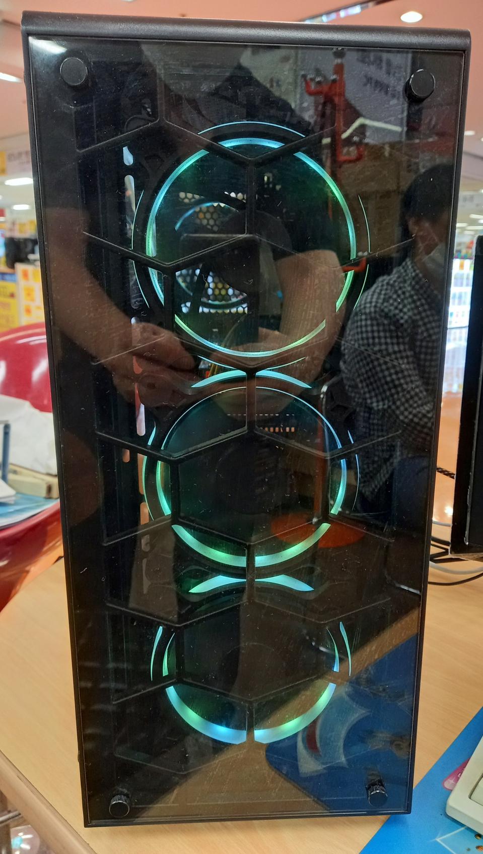 컴퓨터 본체 득템하세요!