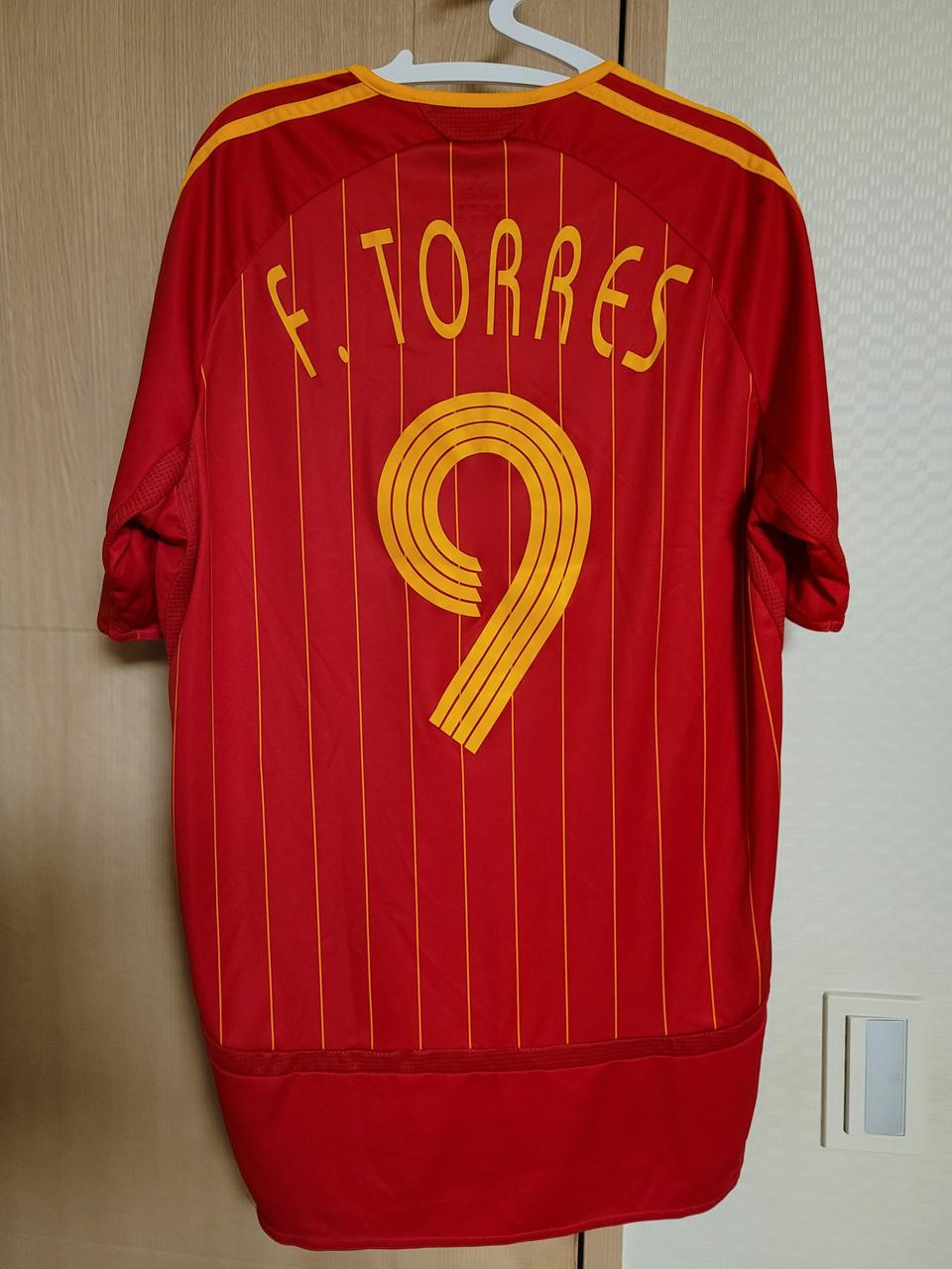 06-08 스페인 홈 토레스 유니폼