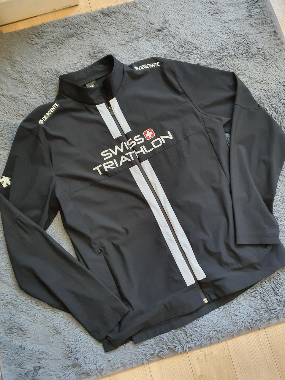 데상트 트라이슬론 기능성져지 110