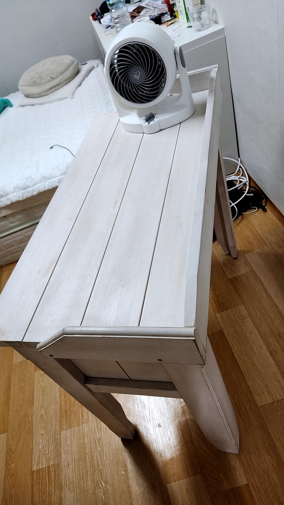 화이트워시. 빈티지콘솔. 원목