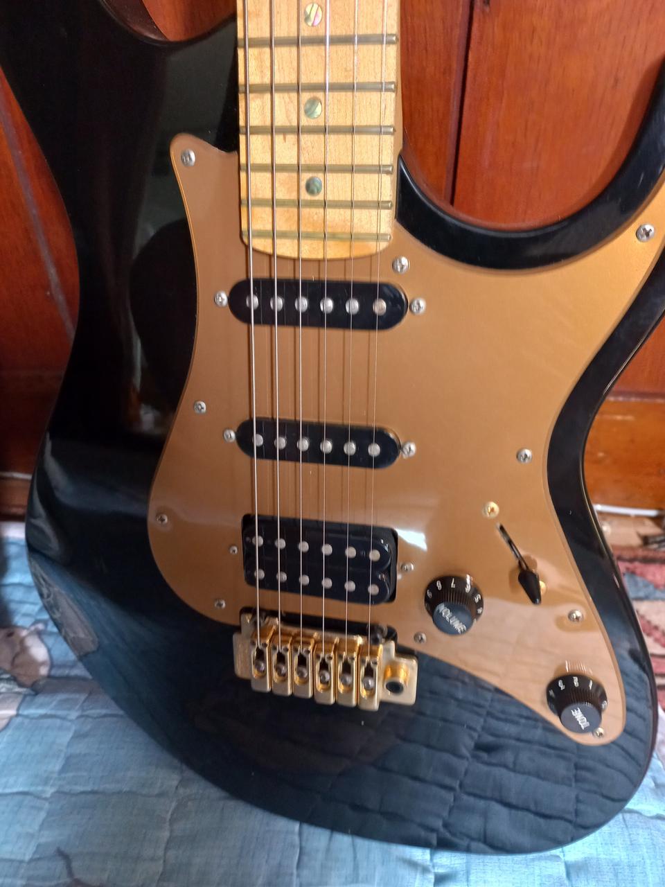 콜트 15주년  기념 일렉기타