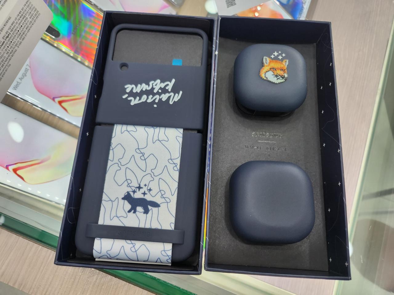 메종키츠네 케이스 정품