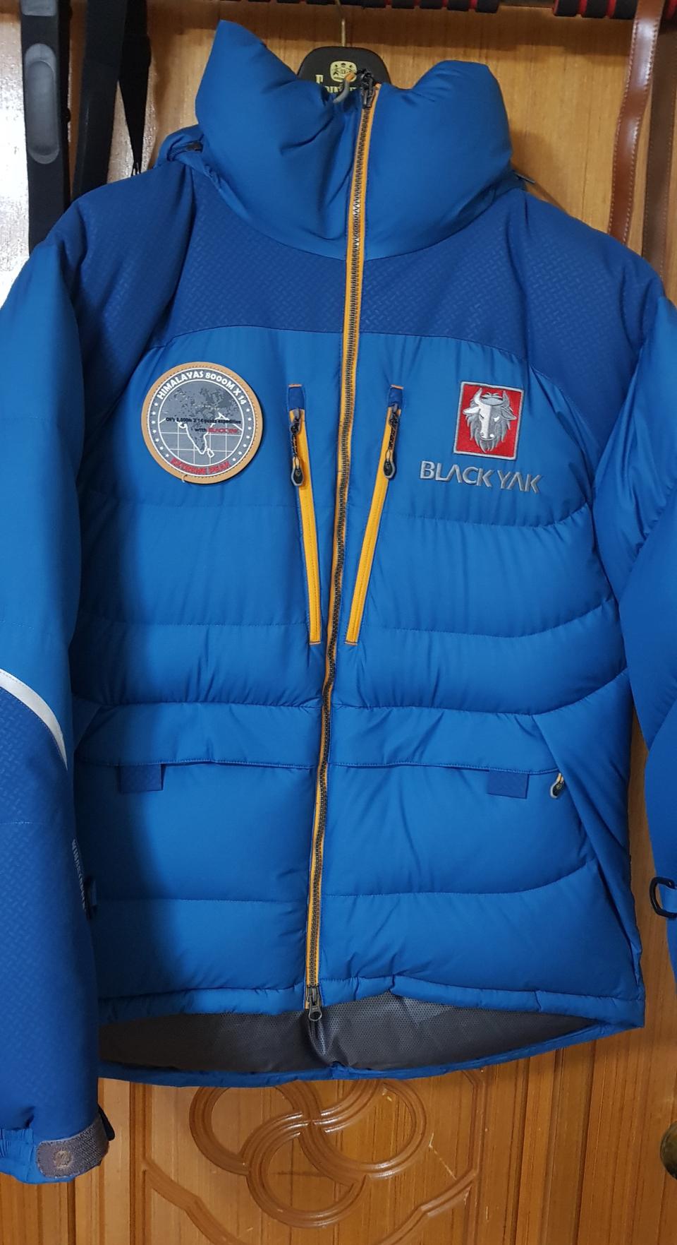 블랙야크 히말라야급 구스다운패딩