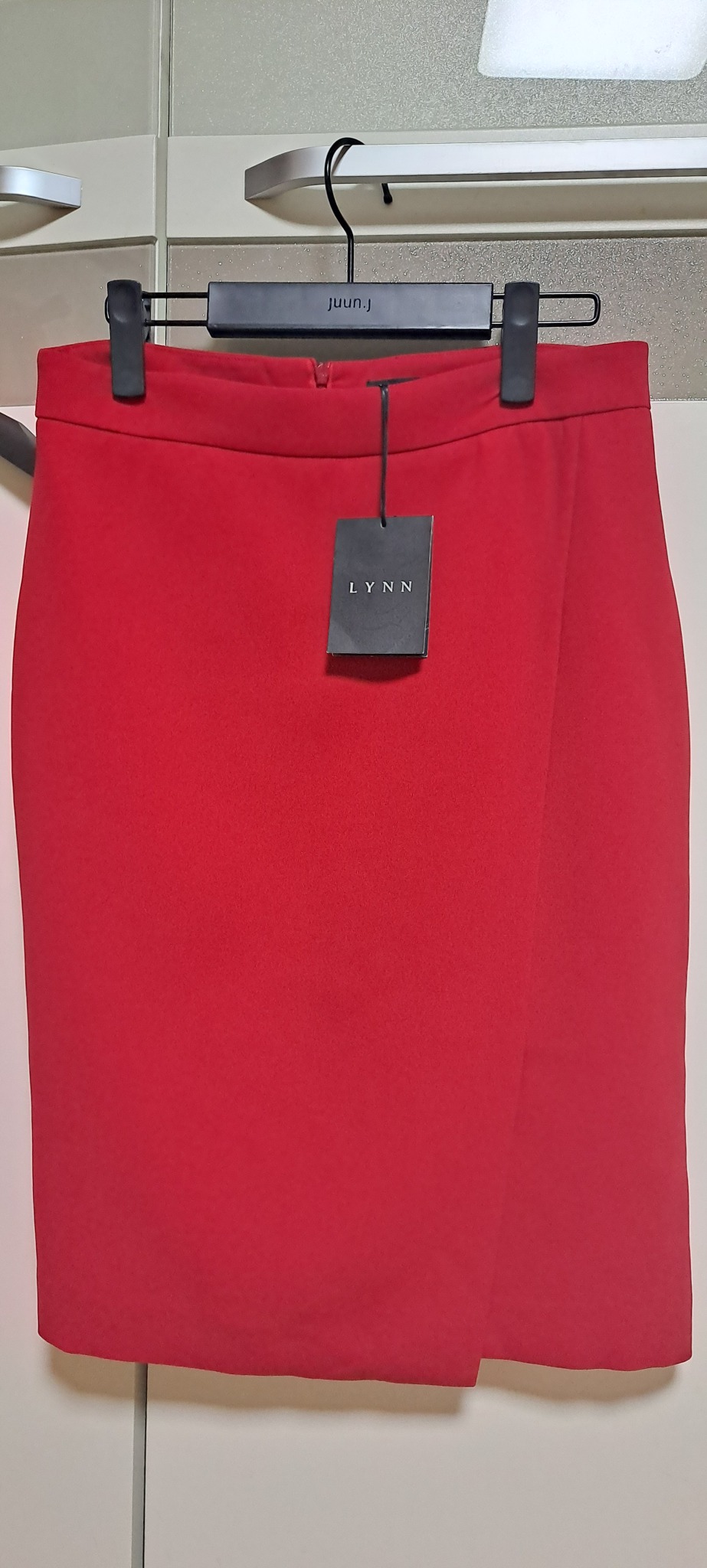 LYNN 정장 레드 스커트