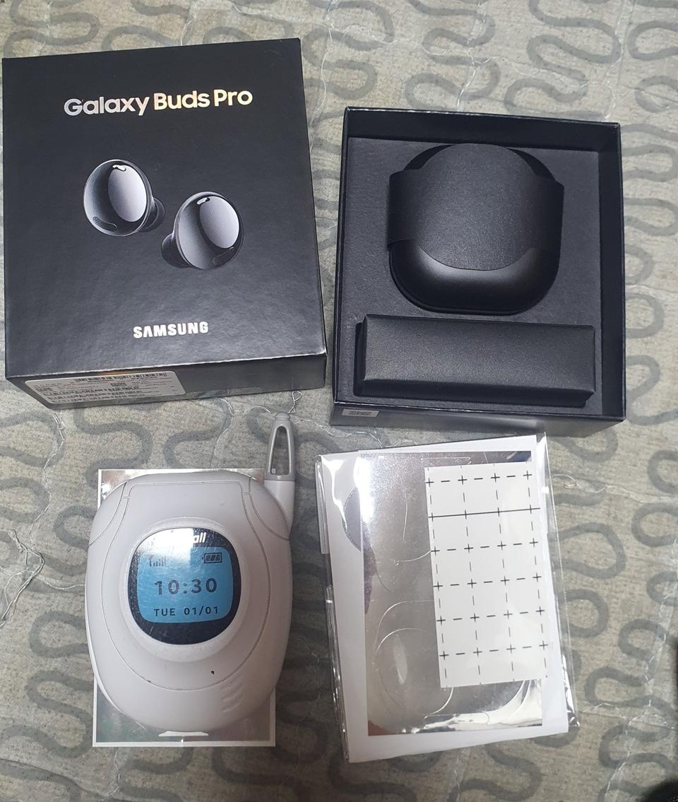 버즈 프로 풀박스 팔아요!(애니콜케이스+철가루방지)