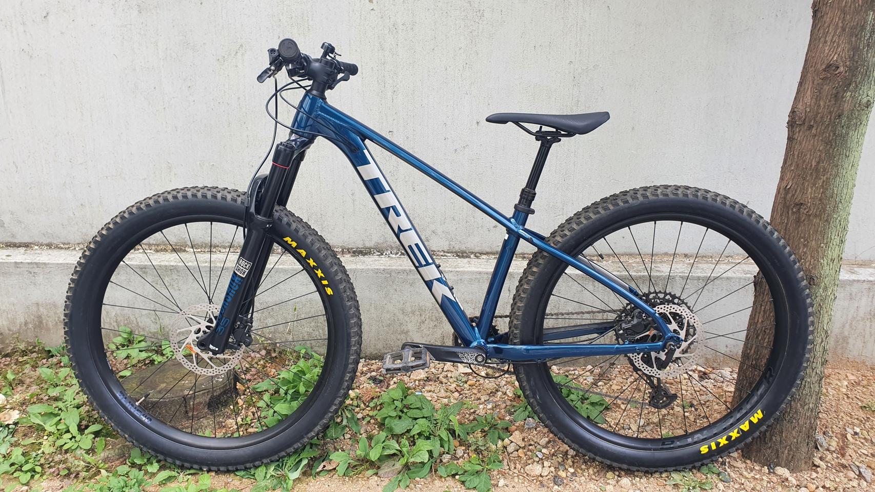 2021 트렉 로스코 8