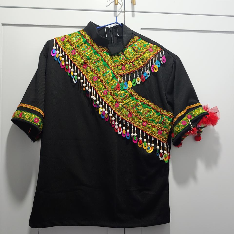 소수민족/ 전통의상 +모자