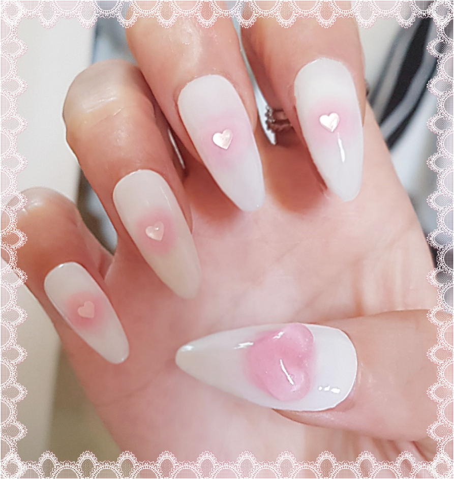 치크수제네일팁